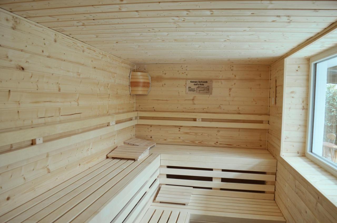 Wellness Apartments Sophienhoehe Am Teich Мехерних Екстериор снимка