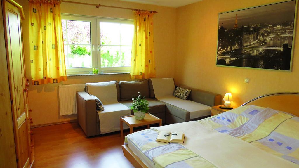 Wellness Apartments Sophienhoehe Am Teich Мехерних Стая снимка